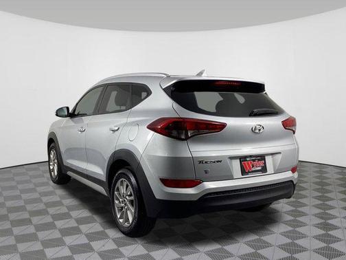 2017 Hyundai TUCSON SE Plus