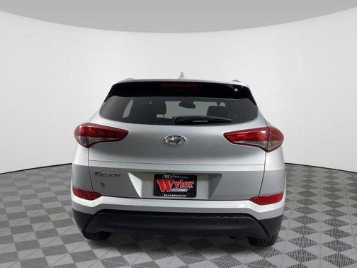 2017 Hyundai TUCSON SE Plus