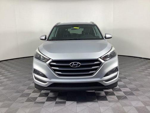 2017 Hyundai TUCSON SE Plus