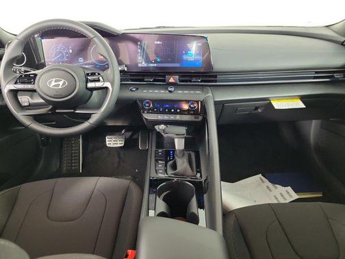 2025 Hyundai ELANTRA HEV SEL Sport