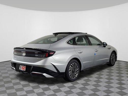2025 Hyundai SONATA Hybrid Limited