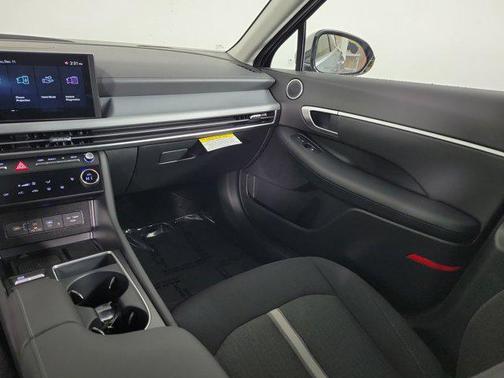 2026 Hyundai SONATA SEL