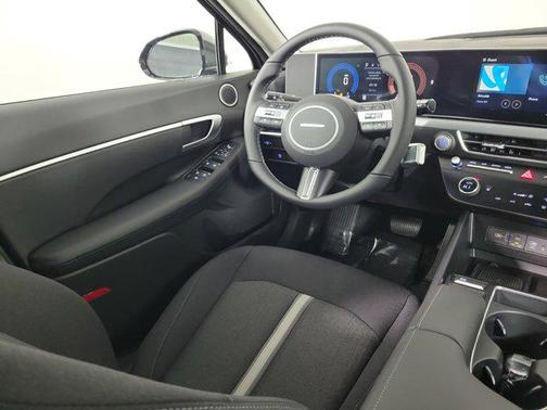 2026 Hyundai SONATA SEL