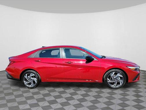 2025 Hyundai ELANTRA Sport