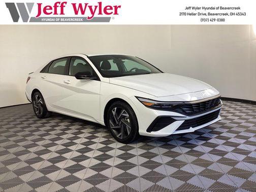 2025 Hyundai ELANTRA SEL