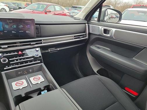 2025 Hyundai SANTA FE SE