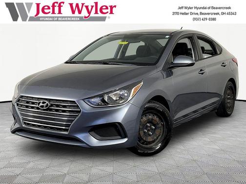 Urban Gray Metallic 2019 Hyundai Accent SE