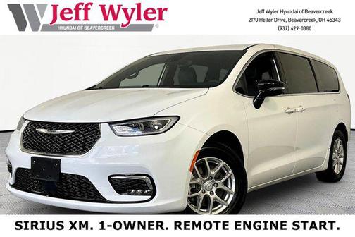 Bright White Clearcoat 2025 Chrysler Pacifica L