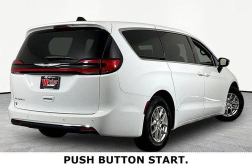 Bright White Clearcoat 2025 Chrysler Pacifica L