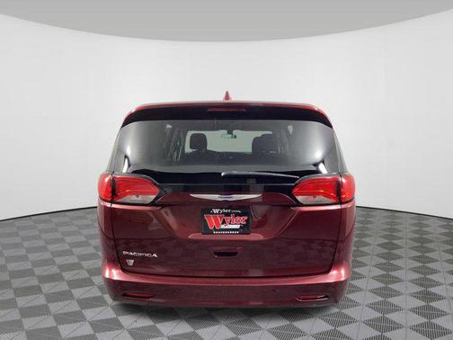 2019 Chrysler Pacifica LX
