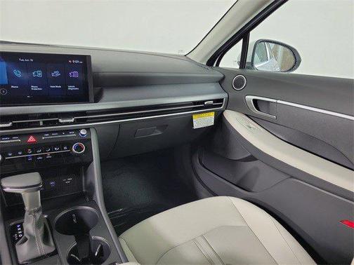 2025 Hyundai SONATA SE