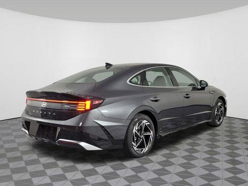 2026 Hyundai SONATA SEL