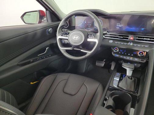 2025 Hyundai ELANTRA HEV Limited