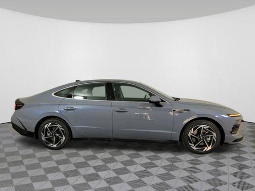 2026 Hyundai SONATA SEL