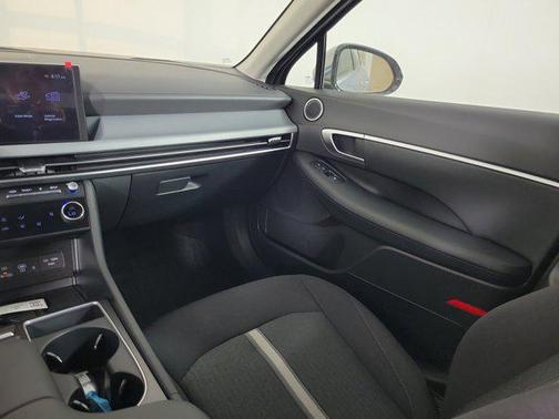 2026 Hyundai SONATA SEL