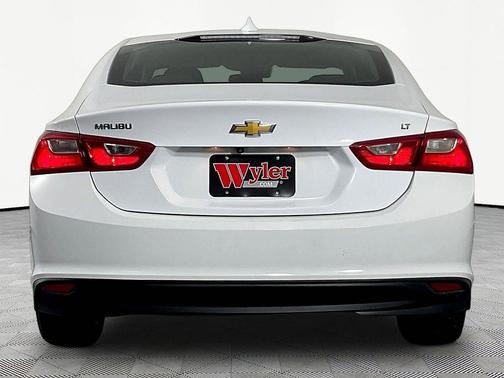 Summit White 2023 Chevrolet Malibu 1LT