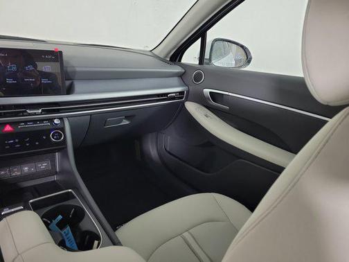 2026 Hyundai SONATA SEL