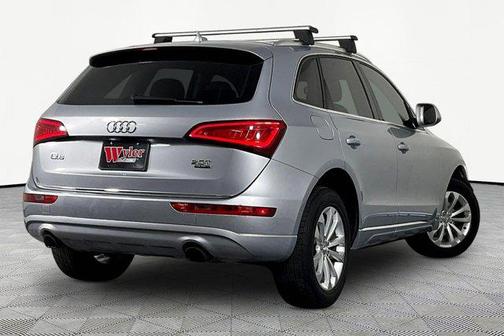 Silver Metallic 2017 Audi Q5 2.0T Premium