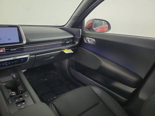 2025 Hyundai IONIQ 6 SEL