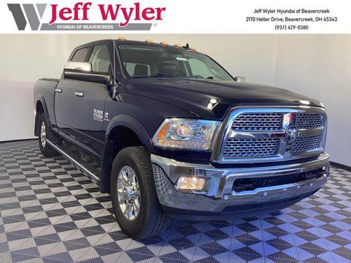 2017 RAM 2500 Laramie Crew Cab 4x4 6'4' Box