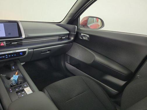 2025 Hyundai IONIQ 6 SE