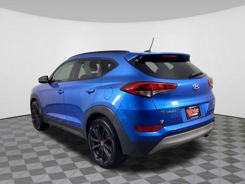2017 Hyundai TUCSON Night