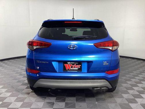 2017 Hyundai TUCSON Night