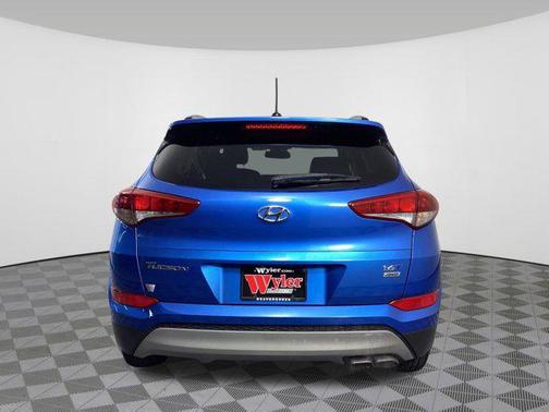 2017 Hyundai TUCSON Night