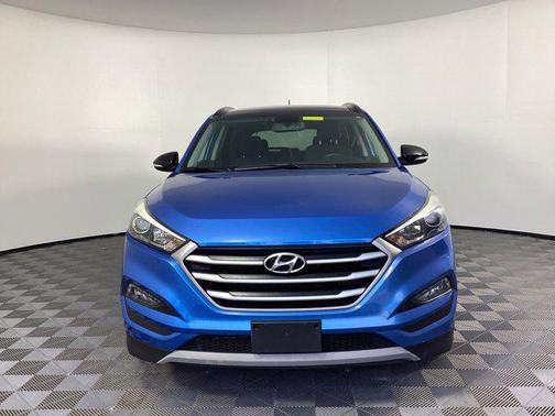 2017 Hyundai TUCSON Night