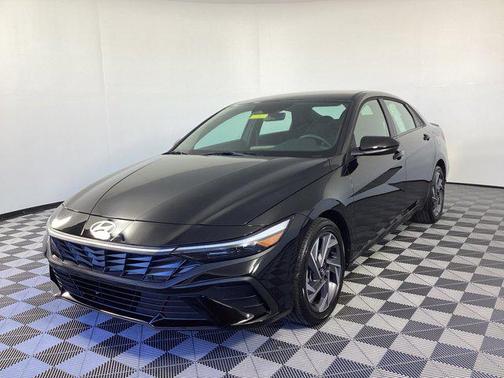 2025 Hyundai ELANTRA Sport