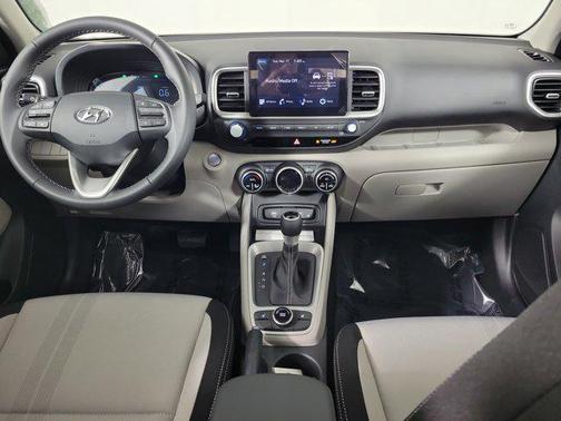 Shimmering Silver 2026 Hyundai VENUE SEL