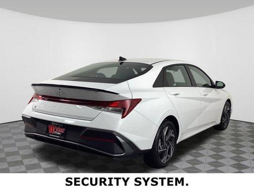 2025 Hyundai ELANTRA Sport