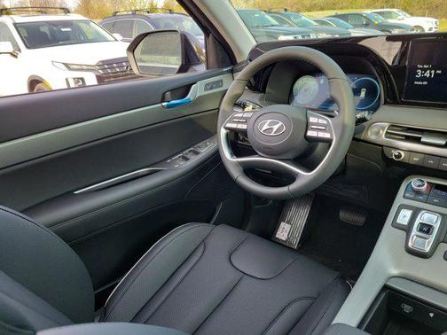 2025 Hyundai PALISADE SEL Premium