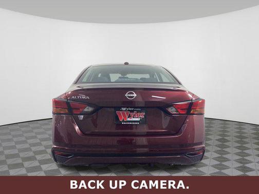 2025 Nissan Altima SV FWD
