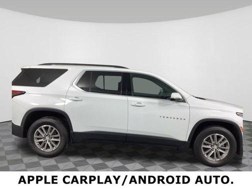 2022 Chevrolet Traverse LT Cloth