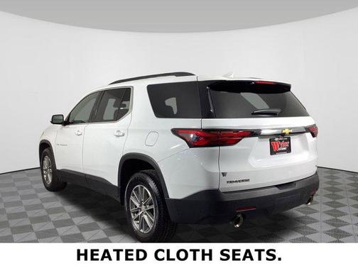 2022 Chevrolet Traverse LT Cloth