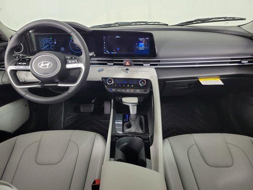 2025 Hyundai ELANTRA HEV Limited