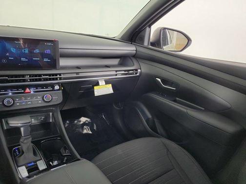 2025 Hyundai SANTA CRUZ SE