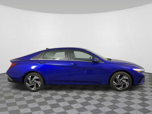2025 Hyundai ELANTRA HEV Limited