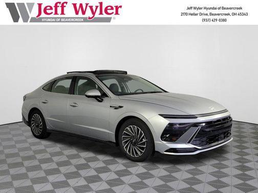 2025 Hyundai SONATA Hybrid Limited