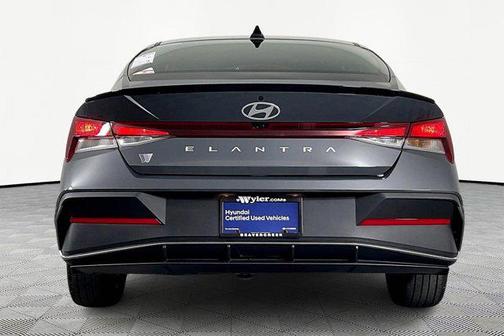 2025 Hyundai ELANTRA Sport