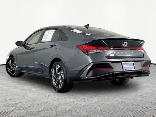 Ecotronic Gray 2025 Hyundai ELANTRA Sport