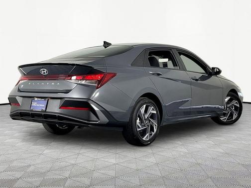Ecotronic Gray 2025 Hyundai ELANTRA Sport