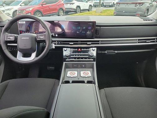 2025 Hyundai SANTA FE SE
