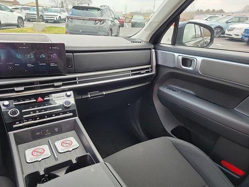 2025 Hyundai SANTA FE SE