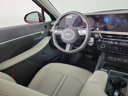2025 Hyundai SONATA Hybrid SE