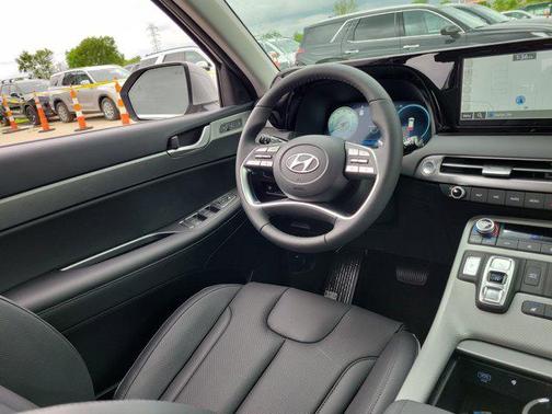 2025 Hyundai PALISADE SEL Premium