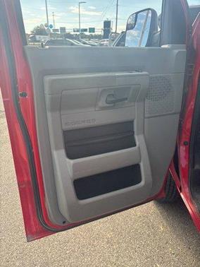 2011 Ford E350 Super Duty XL