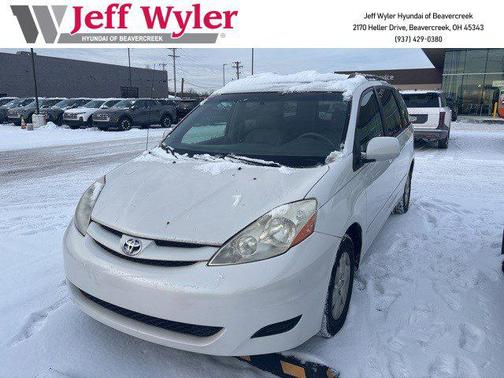 2008 Toyota Sienna XLE
