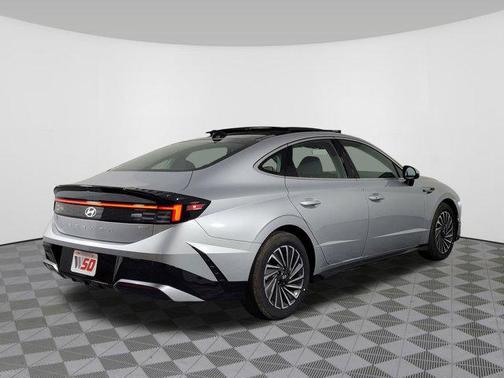 2026 Hyundai SONATA Hybrid SE